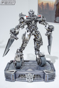 Museum-Masterline-DOTM-Sideswipe-01