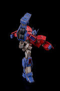 Furai-Action-IDW-Optimus-Prime-08