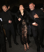 Jennifer-Lopez-Lace-Dolce-Gabbana-APMilan278
