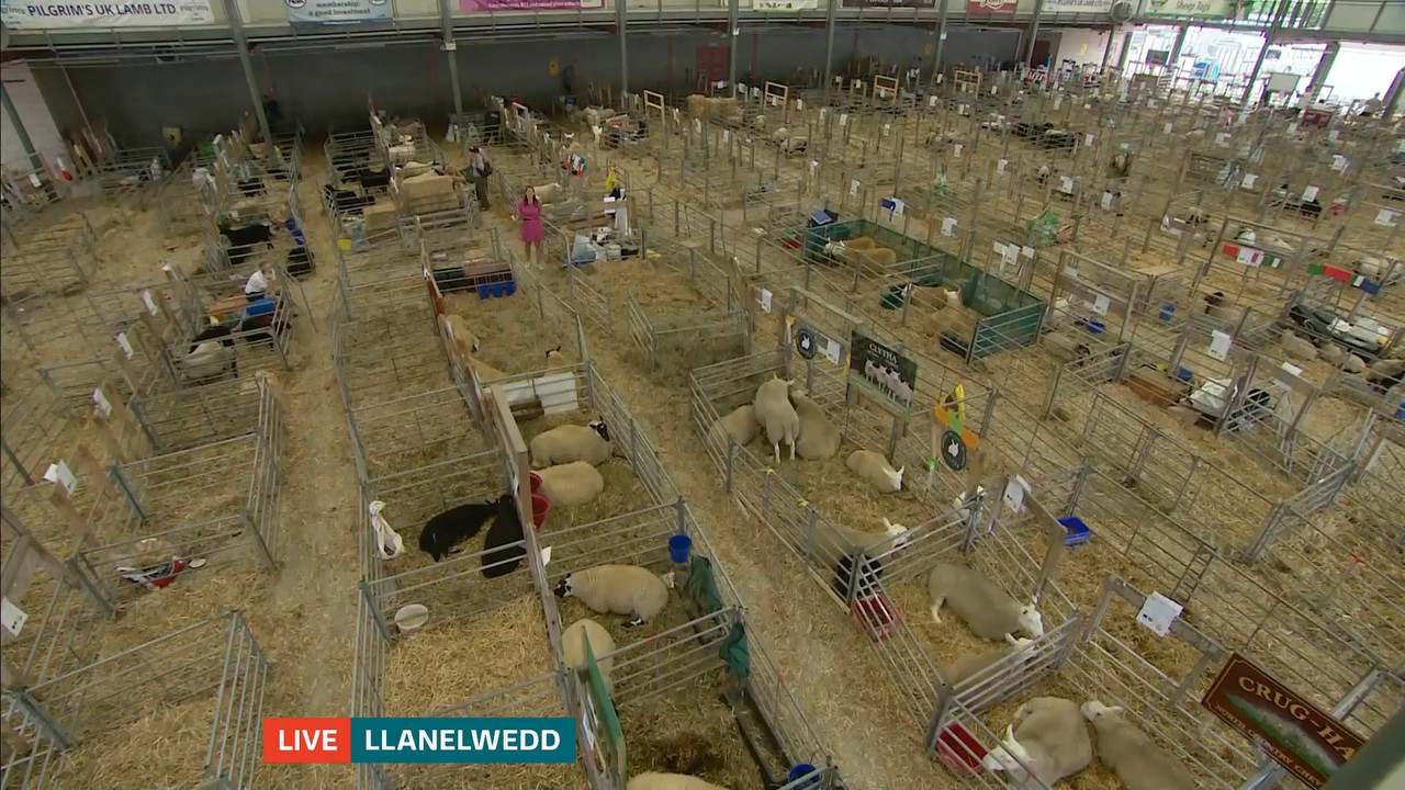 07.21 - 18.00.00 - ITV News Wales at 6. A round-up of all the latest ....ts_snapshot_18.54.396