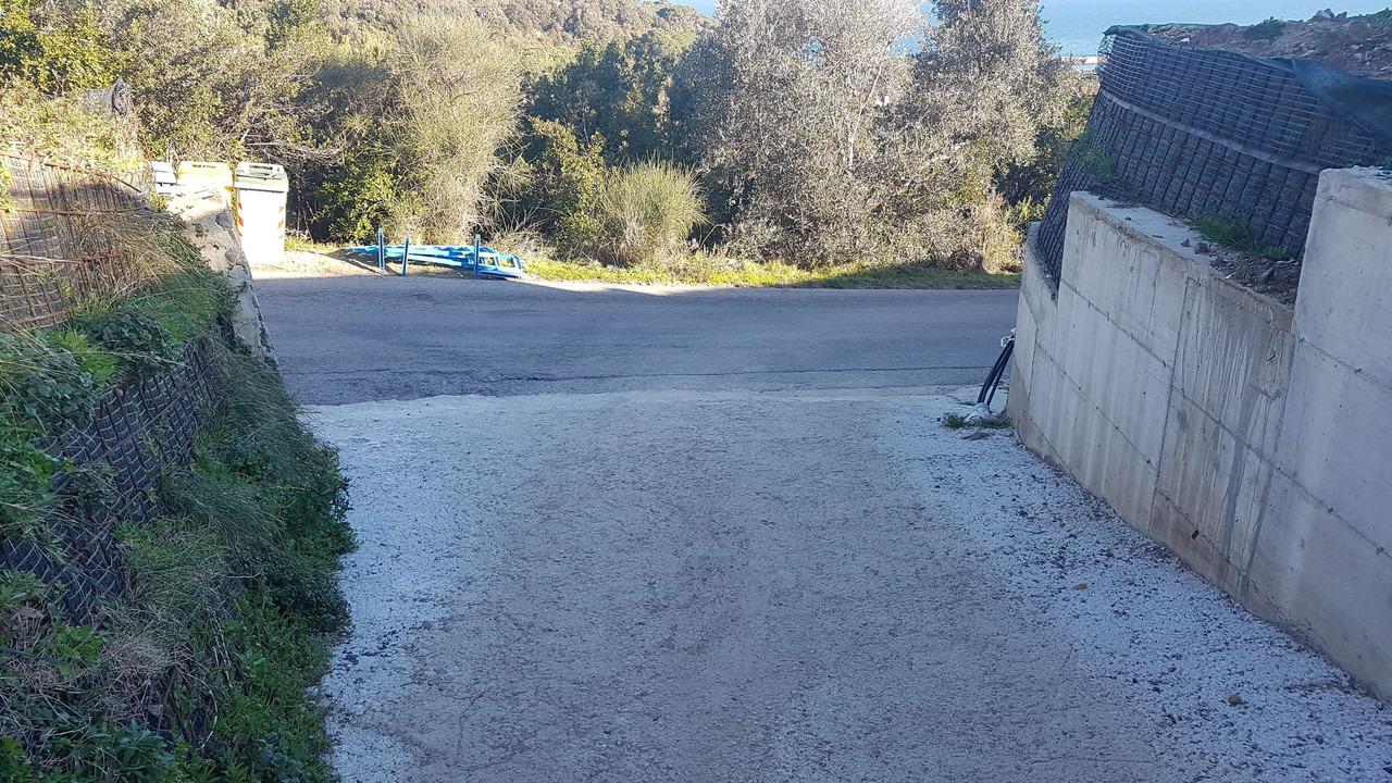 4D363DCE-1C6A-413F-9380-B7F4C4D2C8B3