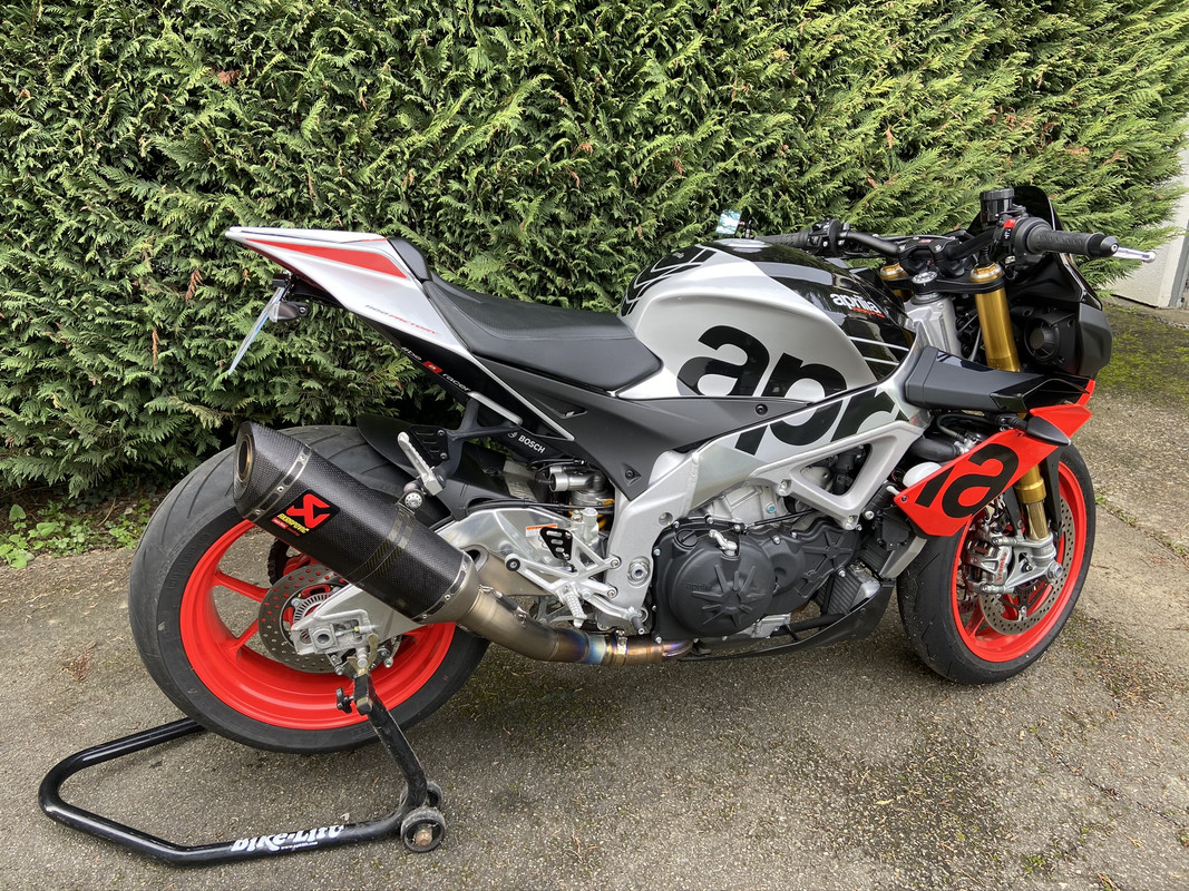 726BE814-7241-4EBA-9F83-91D70AD90B82