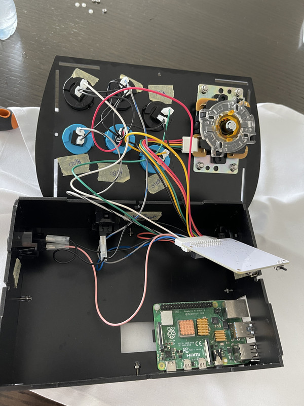 075F480F-F704-4B95-8527-F025004F9A25