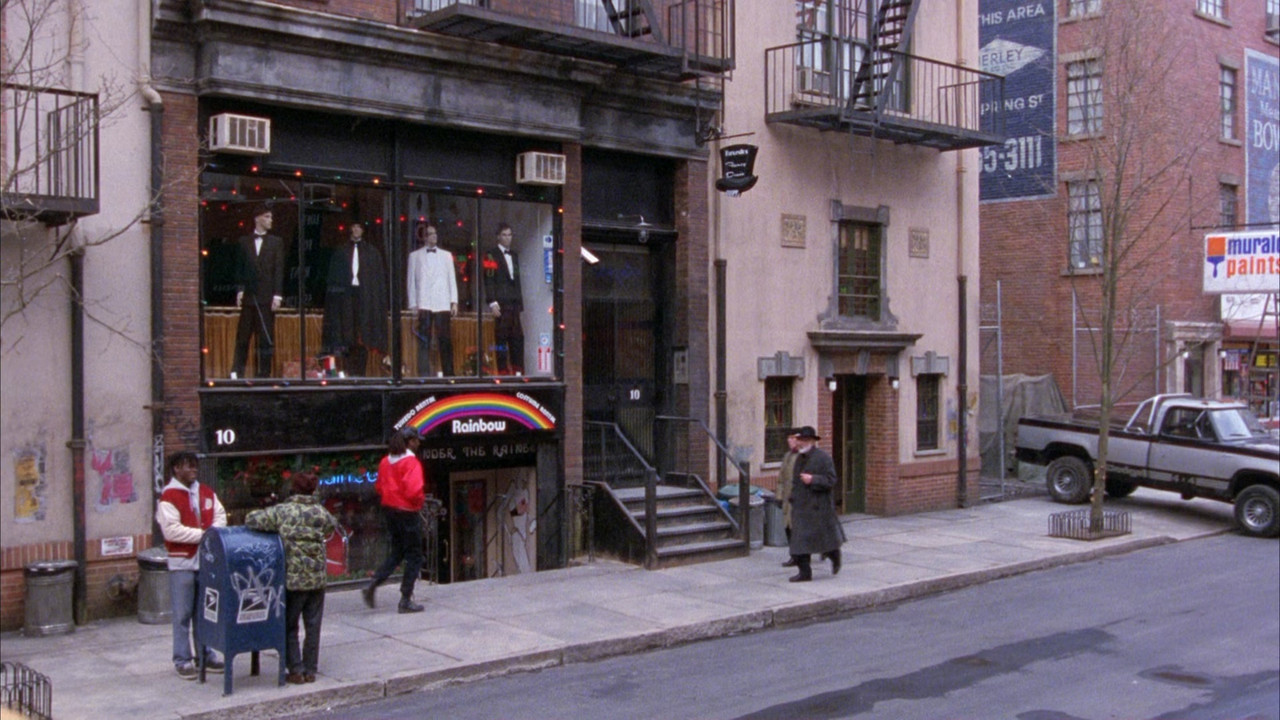 Eyes Wide Shut 1999 (1080p x265 10bit Tigole).mkv_snapshot_01.44