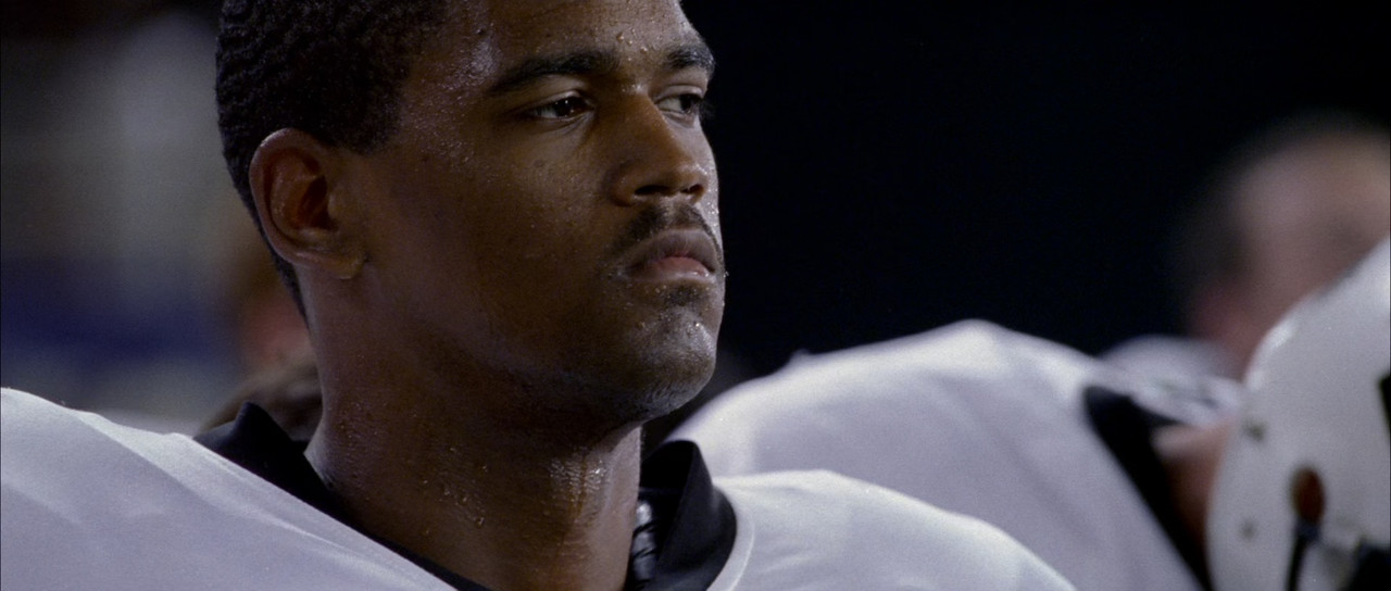 Friday Night Lights 2004 (1080p x265 10bit Tigole).mkv_snapshot_