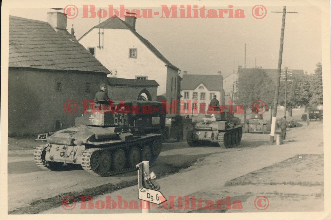 Wehrmacht Panzer 38 t ČKD-Praga TNH rot-weiße Turmnummer 635 Kolonne
