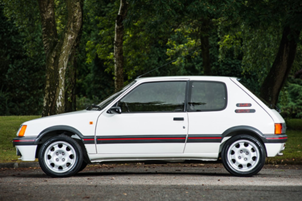 Peugeot-205-GTi-side-profile.jpg