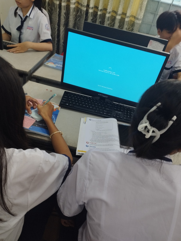Hoạt động 8