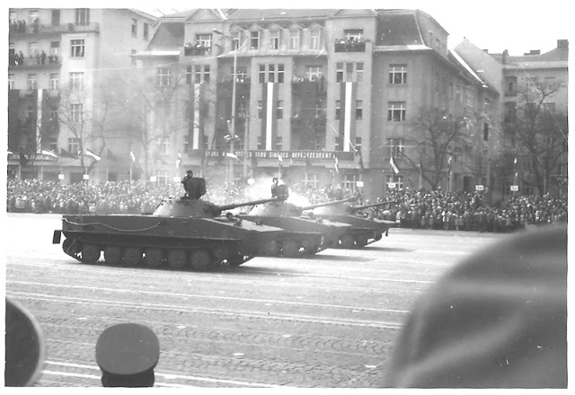 PT-76-Disszemle-1980-fenykep-Budapest.jpg