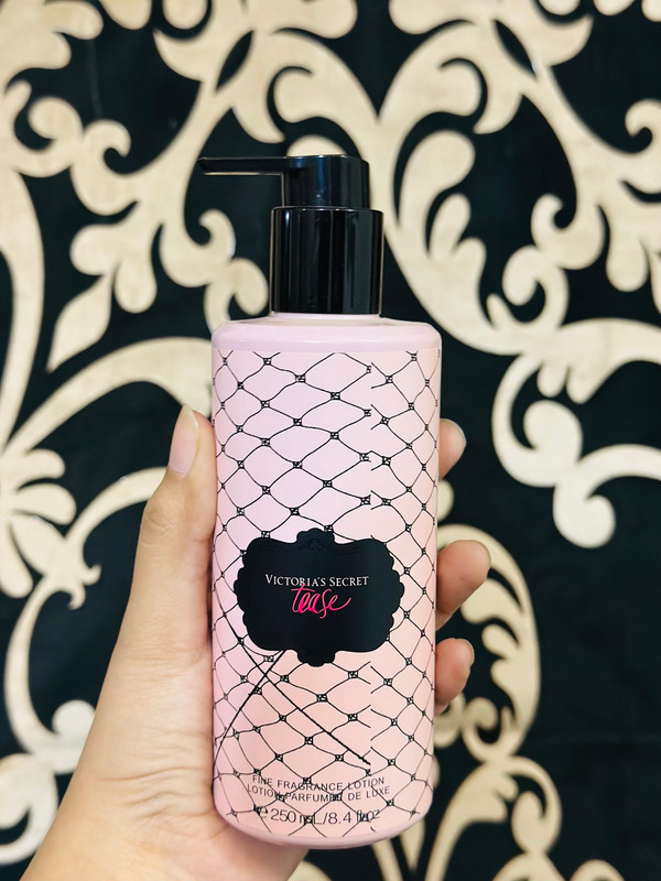 Victoria’s Secret Fine Fragrance Face & Body Lotion 250ml (New Stock) - image 6
