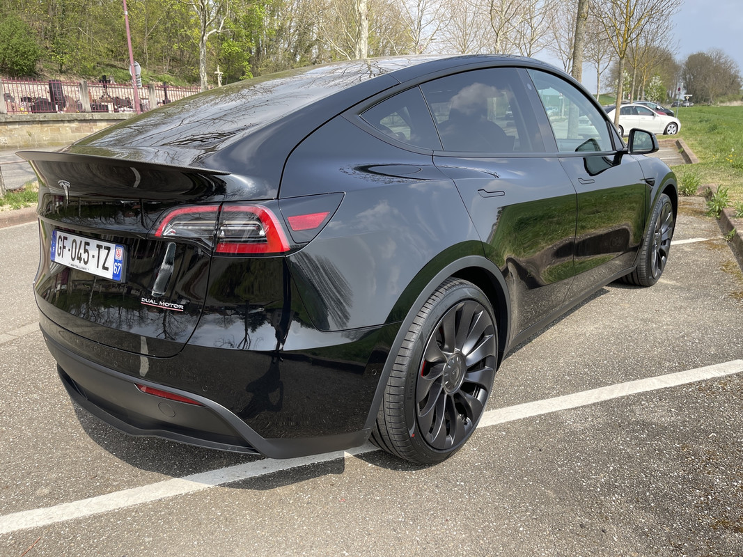 A5E3F7B8-132F-49CB-B377-2F4714A5D55B