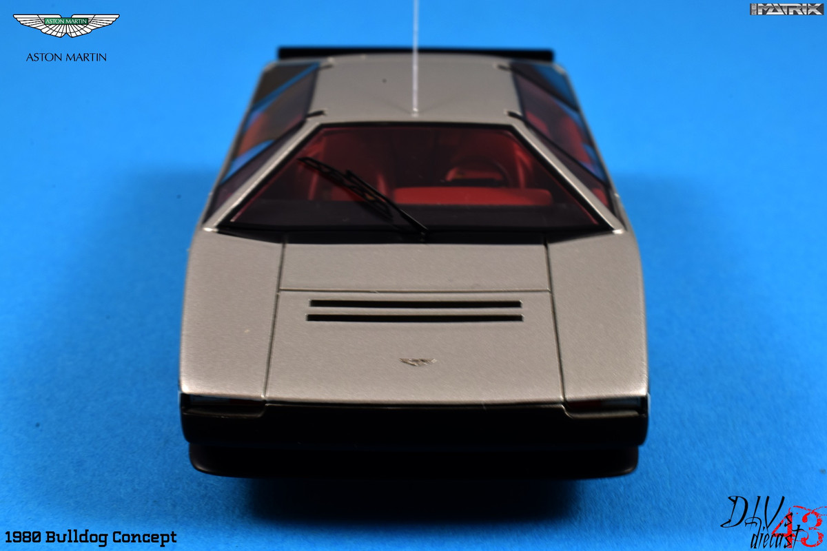 Aston Martin Bulldog Concept (8)