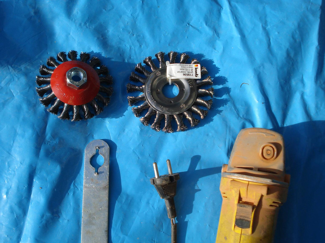 366 Brosses rotatives