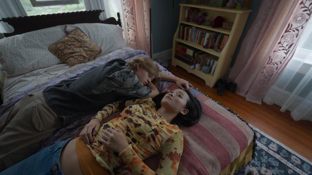 Presence 2025 BluRay [Hindi + Tamil + Telugu + English] 480p, 720p ESub Screenshot