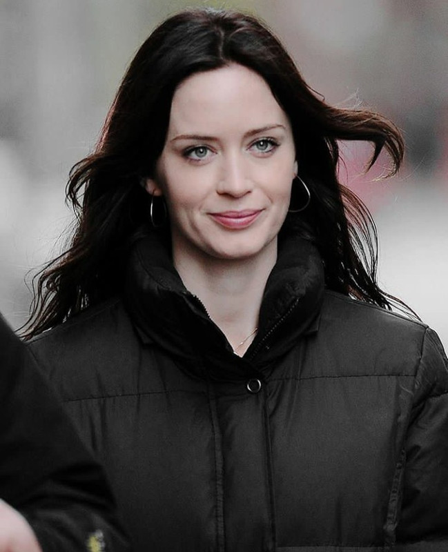 Emily Blunt, la perfecta pija inglesa - Página 2 1y