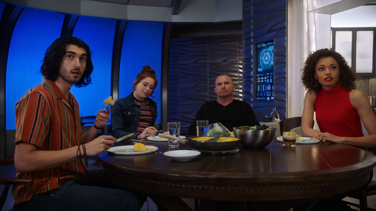 DC's.Legends.of.Tomorrow.S06E10.Bad.Blood.1080p.10bit.AMZN.WEB-DL.DDP5.1.HEVC-Vyndros.mkv_snapshot_1