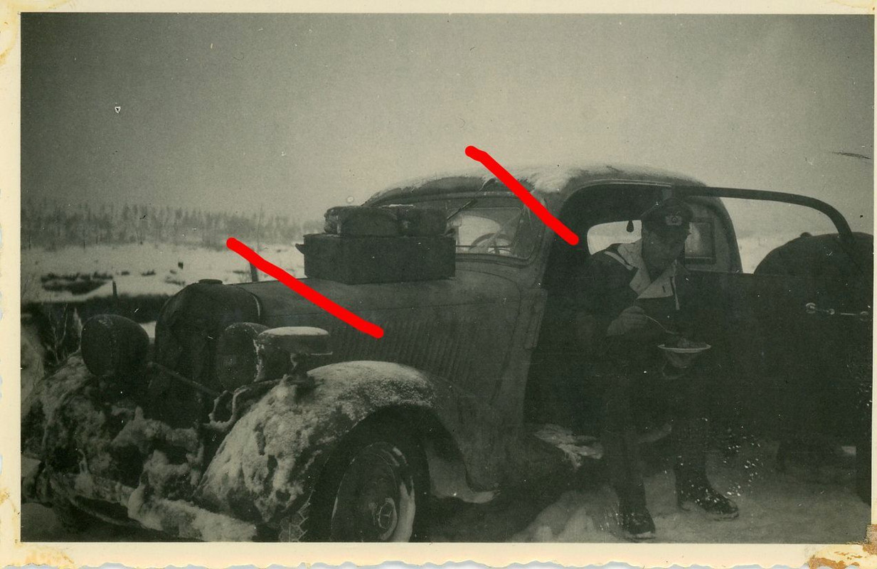 Russland PKW Auto Kübelwagen Winterkampf Foto