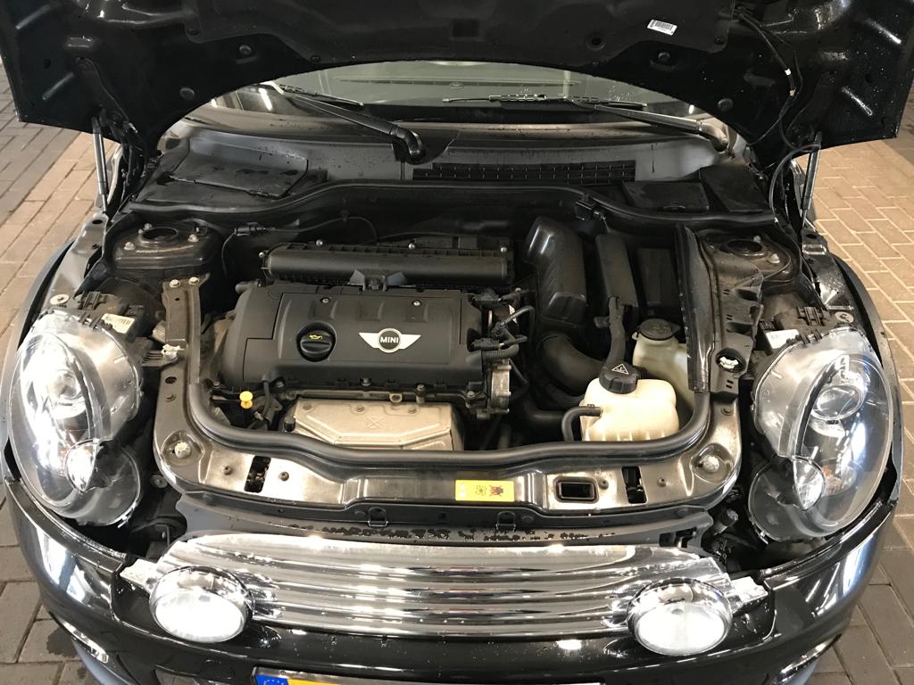 DF2F63B1-D9B9-4B35-8E2F-A54F3E603A82