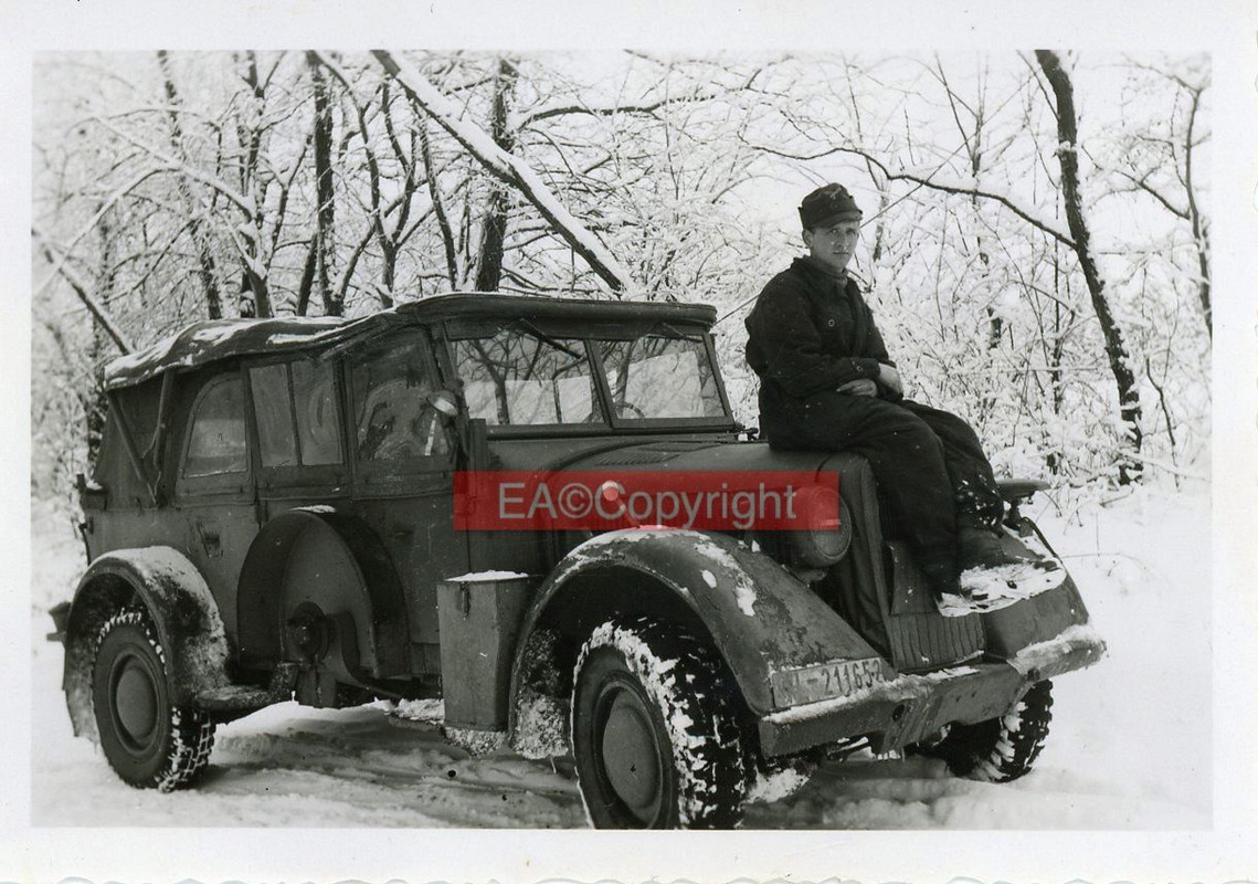 PKW Auto Kübelwagen Foto