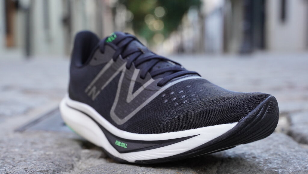 New-Balance-FuelCell-Rebel-v3_1024_3_101006.jpg.pagespeed.ce.1-3o68h3QE