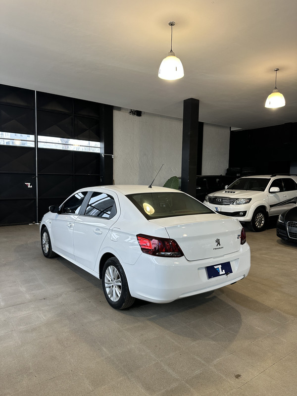 Peugeot 301 HDI Allure - 5