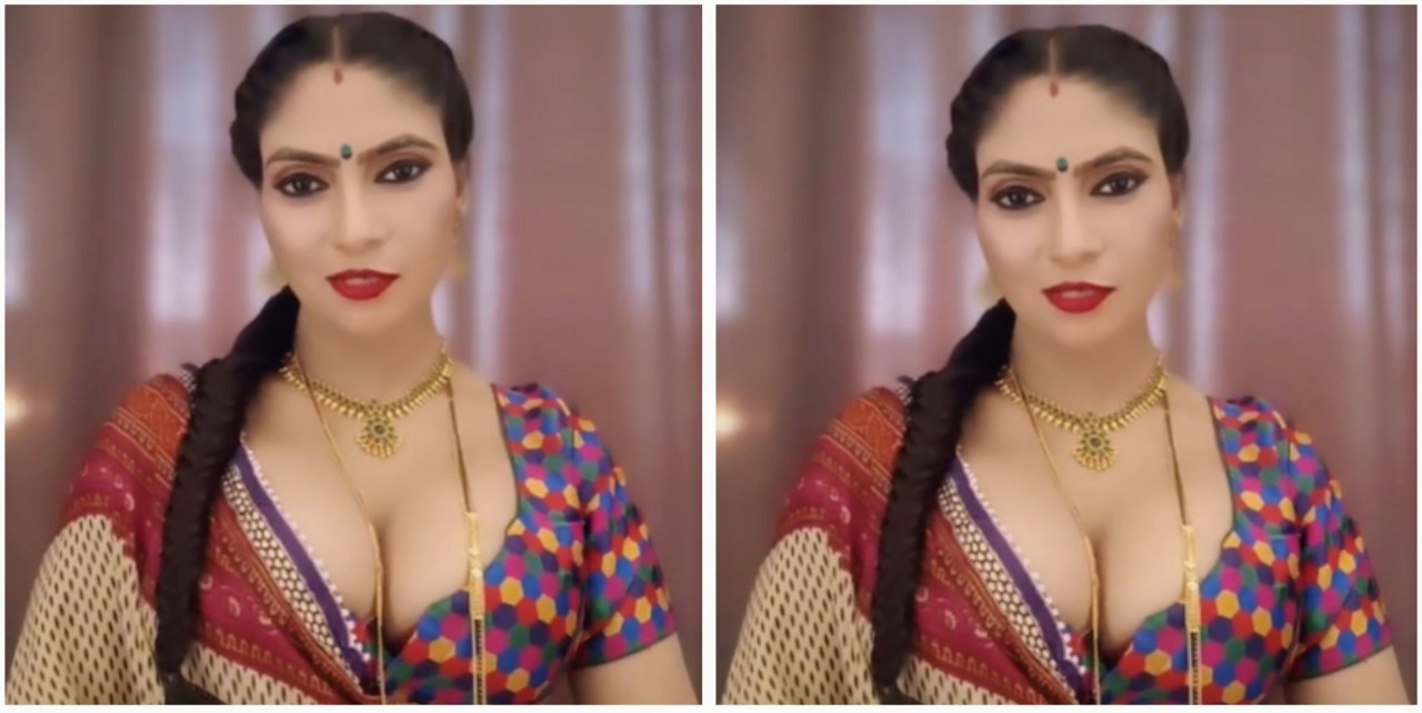 Hot desi actress taking bath naked