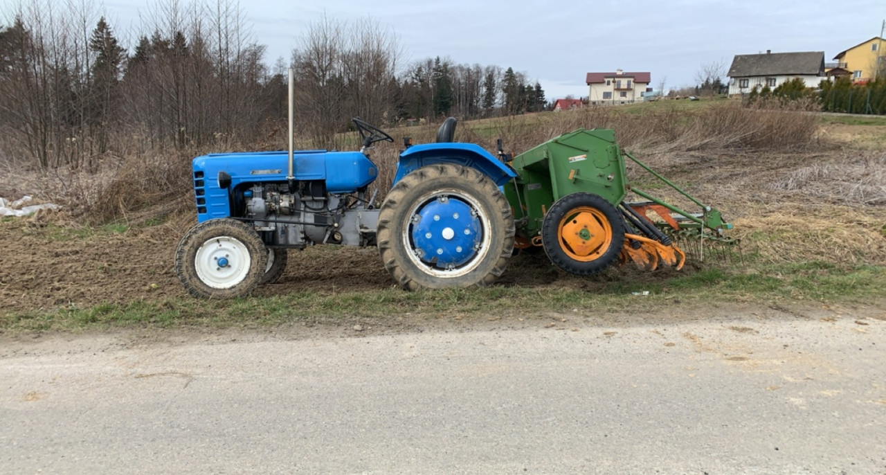 7DF756ED-5EE9-424A-8CEA-FD4465AD3D67