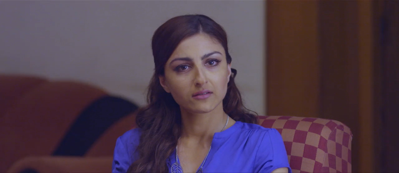 Chaarfutiya Chhokare 2014 WebRip [Hindi] 480p 720p ESub Screenshot