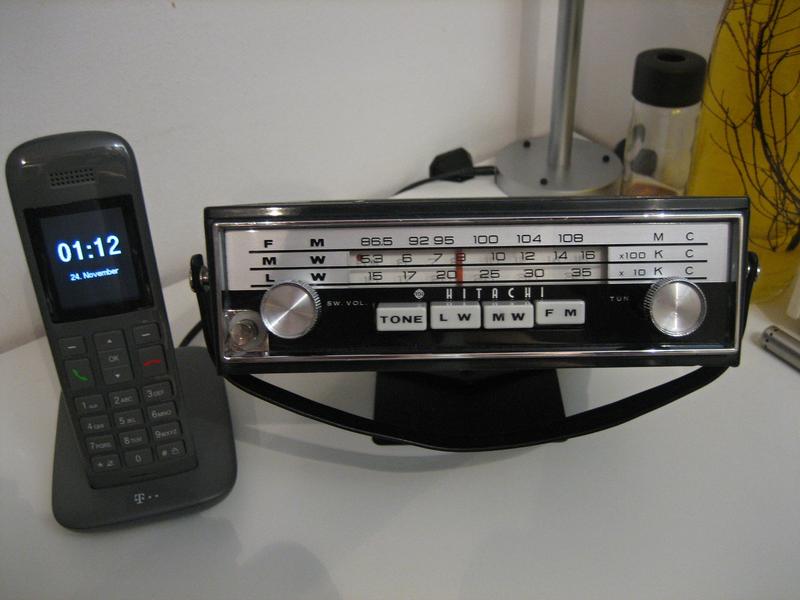 [Bild: HITACHi-Car-Radio-KM-900-T-005.jpg]