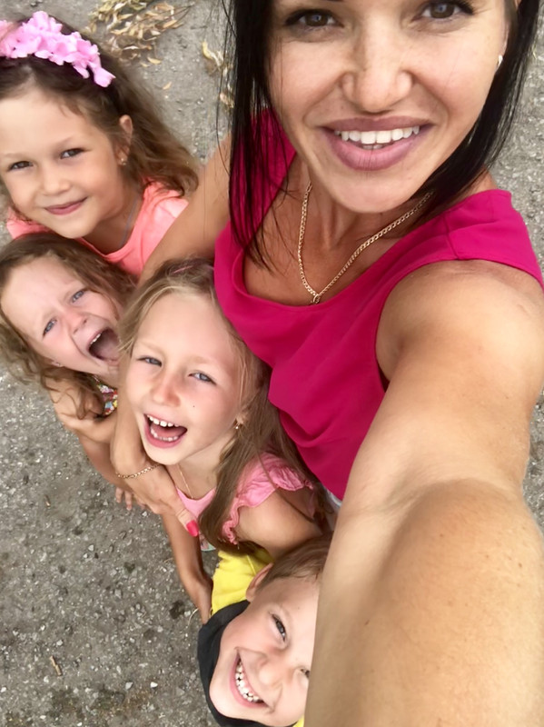 FBC32F3C-27B8-4CC7-B7D0-32BFB4D770AD