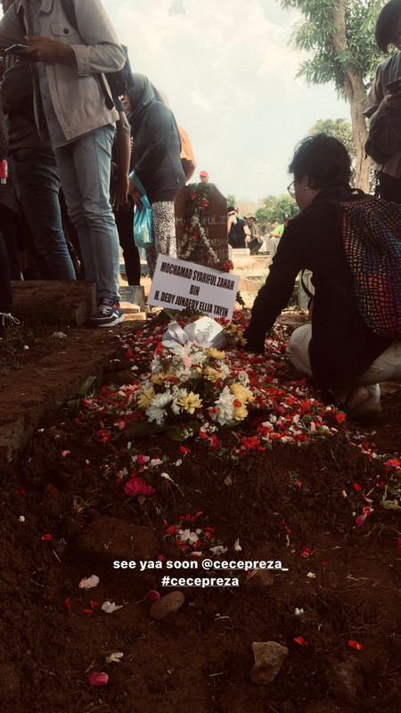 Instastory Andy Boim mengantar kepergian sang sahabat, Cecep Reza di peristirahatan terakhir.