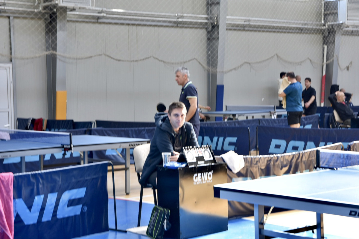 1E002F94-1E1F-46E9-ACCA-69B603DBB7E3