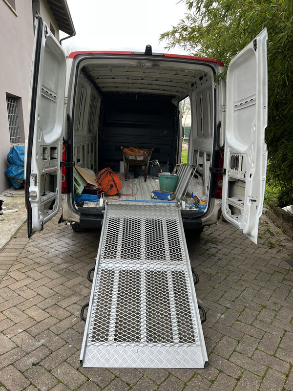 0F9CDE16-FF61-4F29-ABE6-63AF4A3049B9