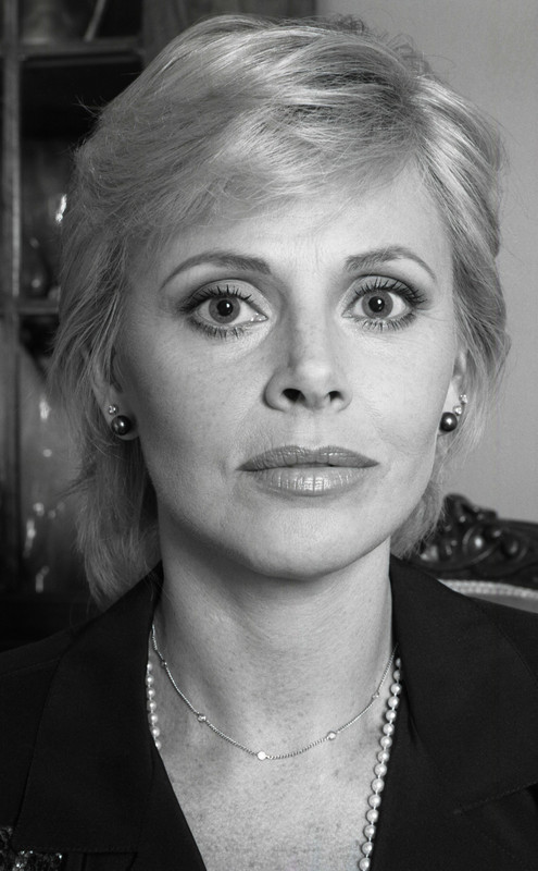 Britt_Ekland_mc64