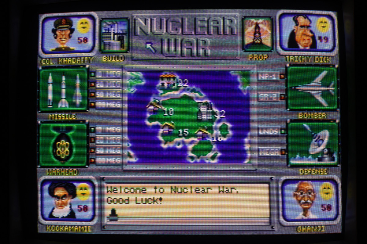 Nuclear War (Amiga 500)(Philips CM 8833)(CV)(NTSC)(FL)