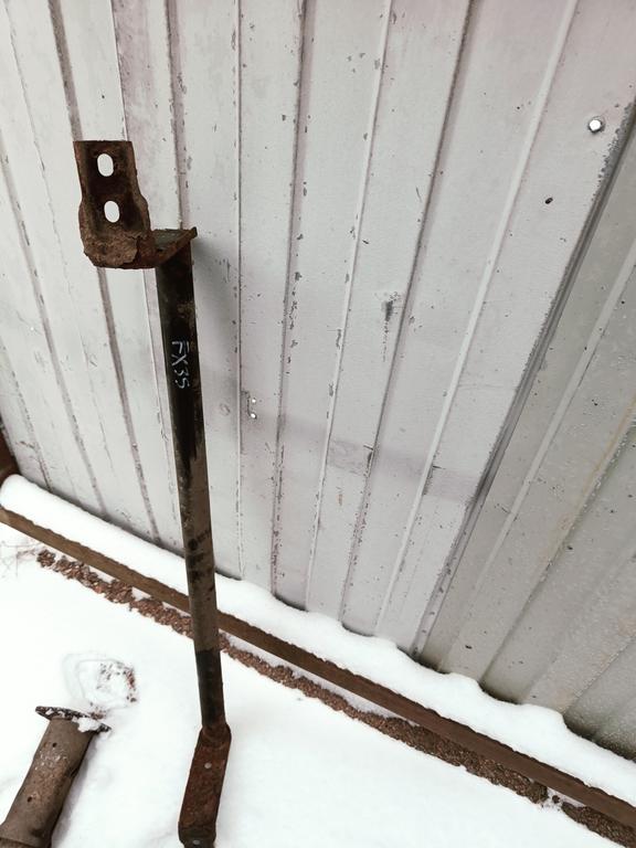 Усилитель бампера