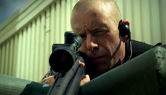 FLASHPOINT 1x01 Codice Scorpio (HAGGiS - DVDMux by M).avi_snapshot_19.21.680