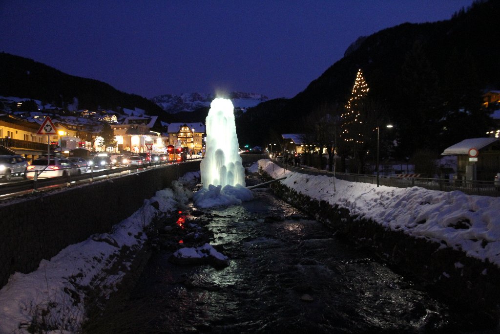 VAL DI FUNES: STA. MADDALENA Y ST GIOVANNI IN RANUI- VAL GARDENA: ORTISEI - DOLOMITAS: NIEVE Y MERCADOS NAVIDEÑOS EN NOCHEVIEJA (11)