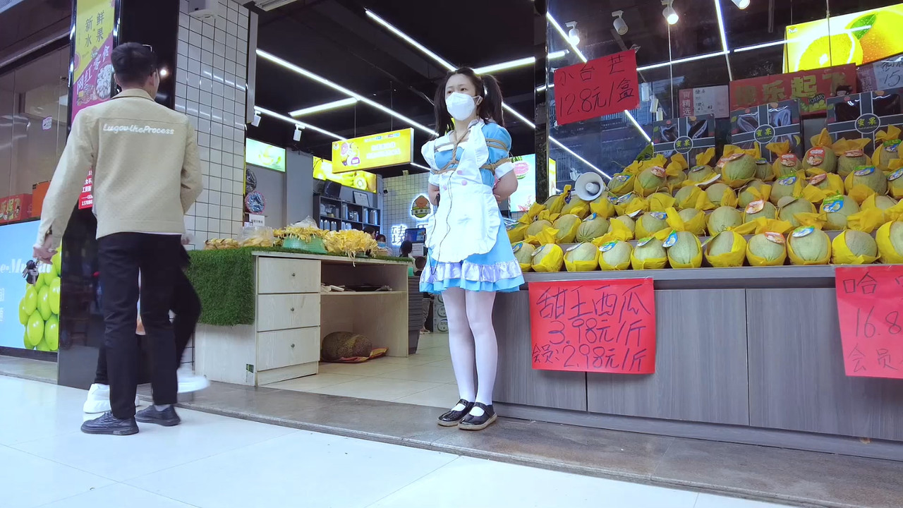 晓鹿原创 外出打工日常.mp4_20230428_185202.595