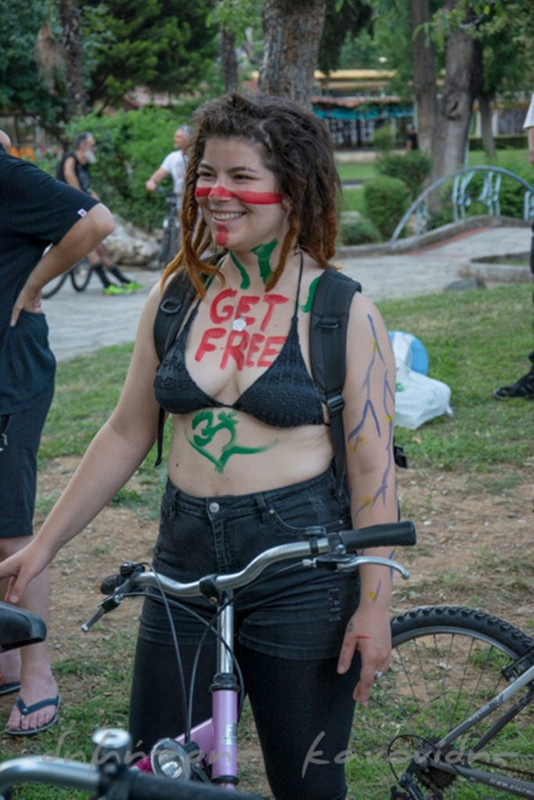 γυμνή-ποδηλατοδρομία-31-683x1024