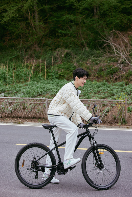 006DurXoly1hdy5ff9bazj347s6bknpk