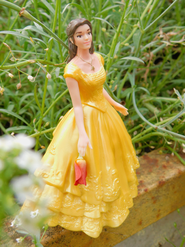 Дачное август Чудище, Харли и Ко, природ 335