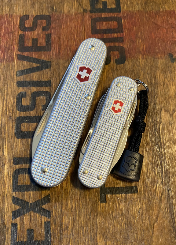 0CDA6794-1AF6-4F87-9D15-269D030B32A4