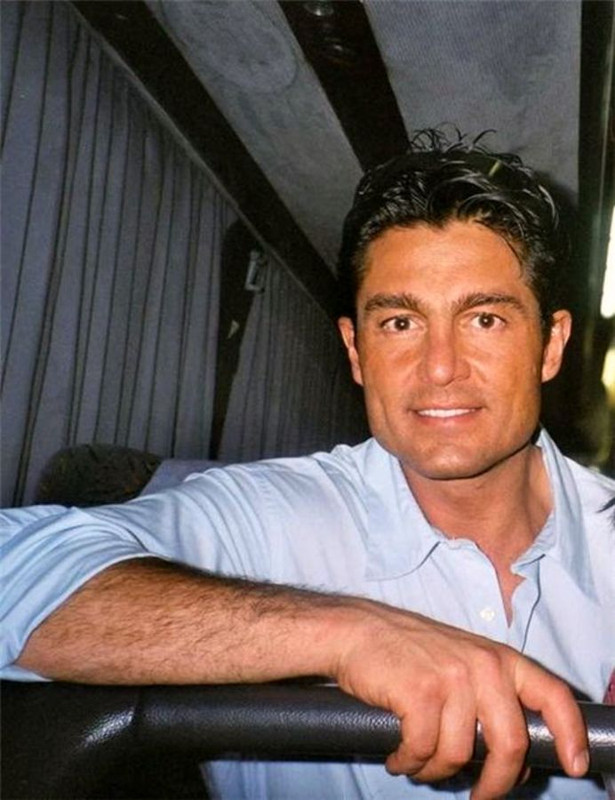 7bf8bd2b203a4e69d62e4bb28392cb03-fernando-colunga-php