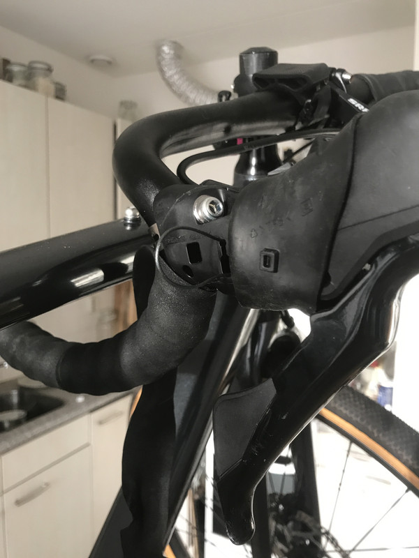 CA6B6091-2CFA-4059-9926-E1A6F542658F