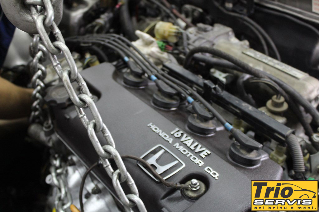 trio-ekipa-se-igra-(5)