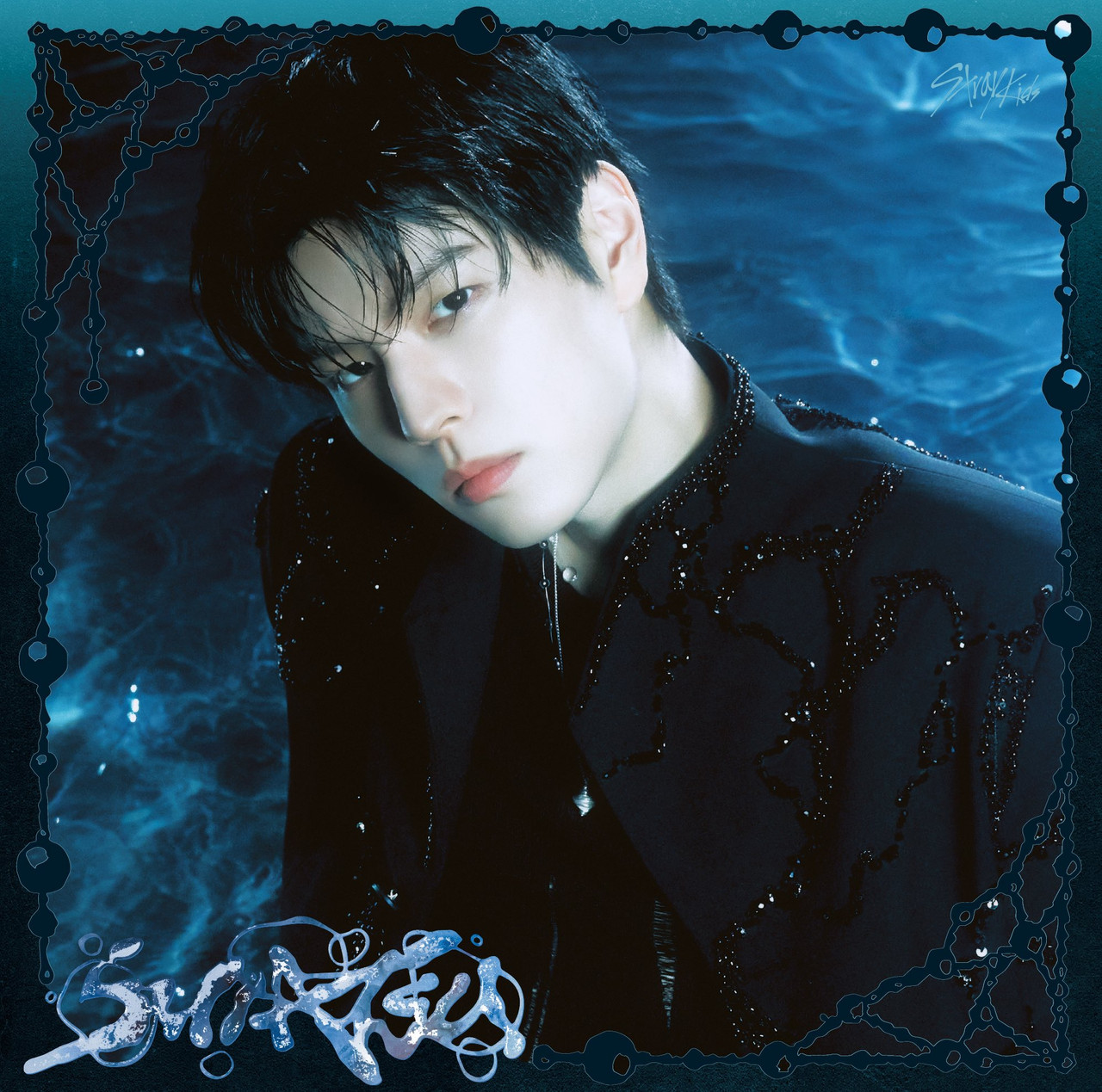 Stray-Kids-JP-2111080161483599941-03.jpg