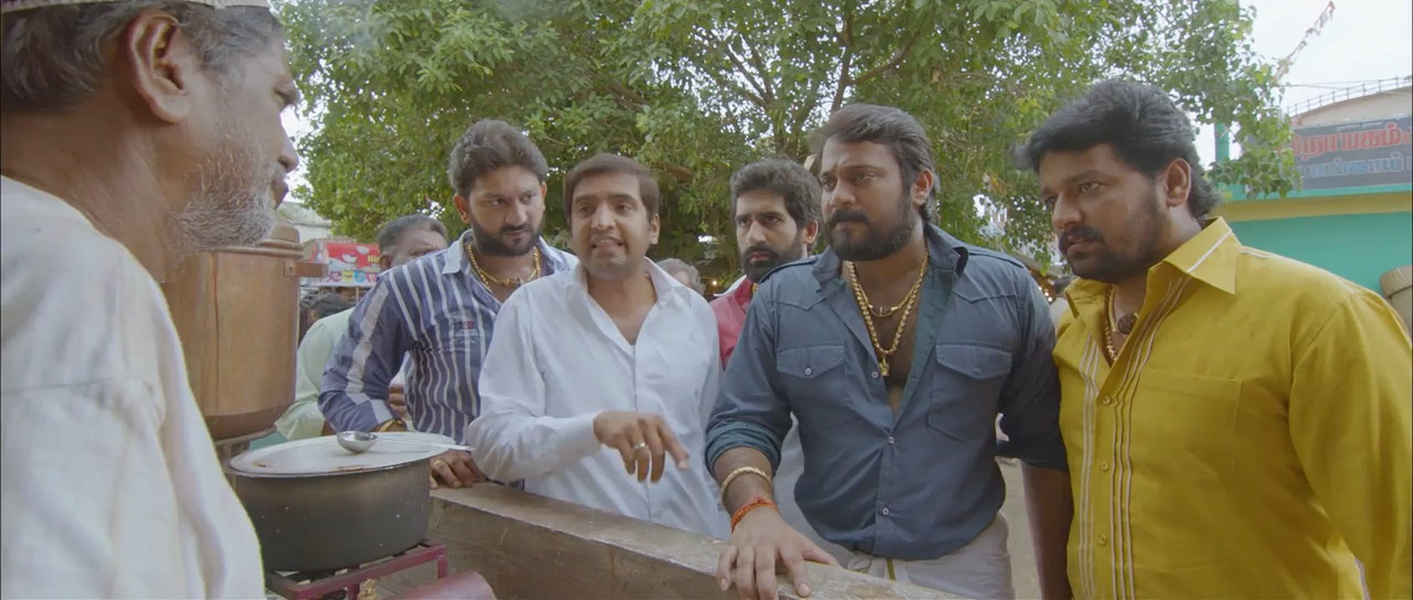 Veeram 2014 WebRip [Hindi + Tamil] 480p, 720p ESub Screenshot