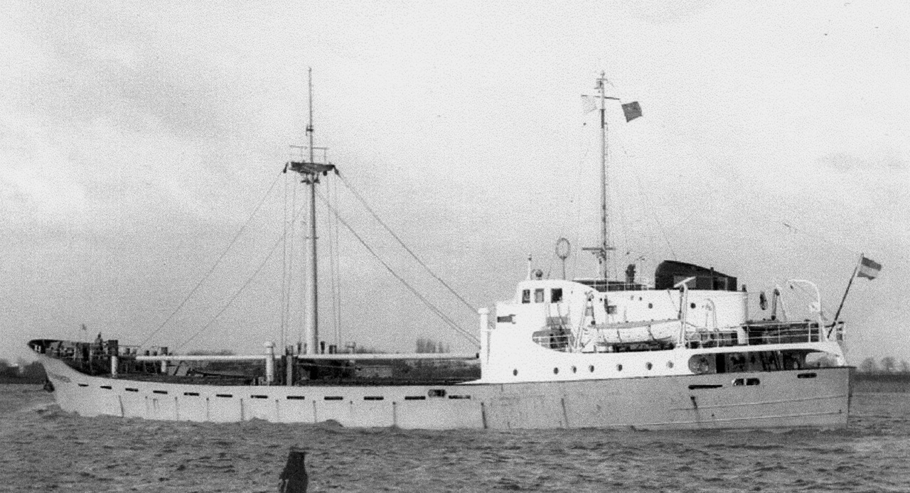 Steenbergen(2)1957-b als gesloten shelterdekkker