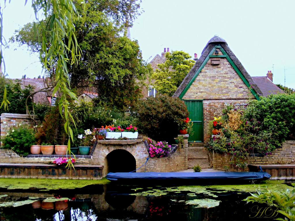 Riverside-house-GM-HD.jpg